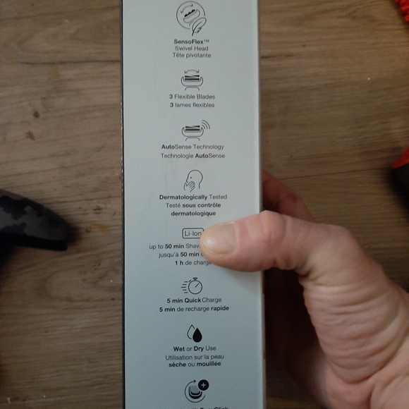 Mens Braun series 6 razer - Picture 3 of 3